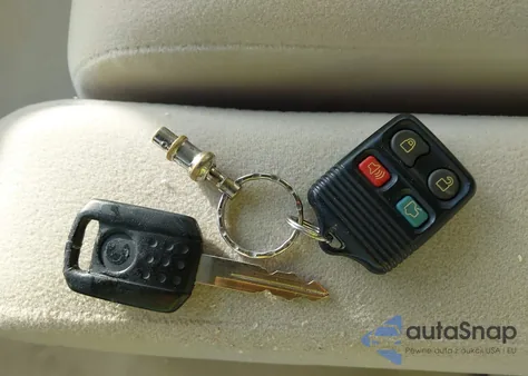 2008 Mercury Grand Marquis Gs from USA, damaged, VIN 2MEFM74V88X609703